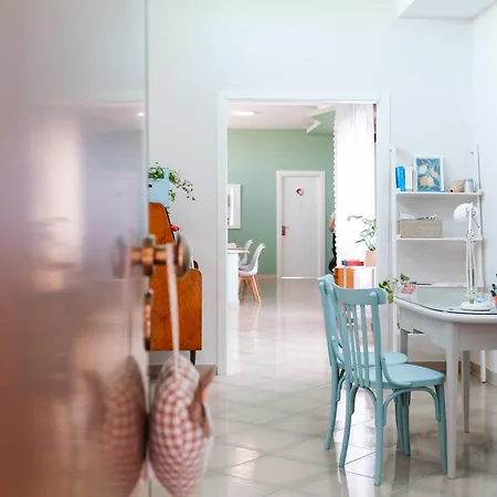 Maison 3* بومبيي