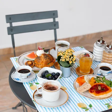 Maison فندق مبيت وإفطار 3*